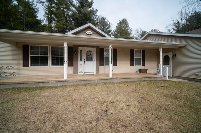 9155 Ivanhoe Dr, House other with 3 bedrooms, 3 bathrooms and null parking in Onekama MI | Image 7