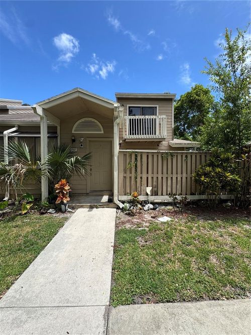 7157 Sportsmans Dr, North Lauderdale, FL, 33068-5435 | Card Image