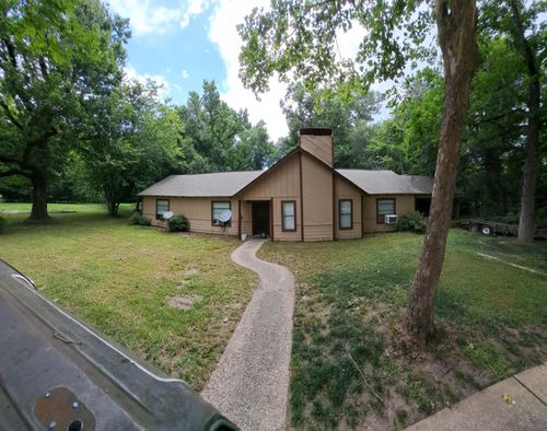1847 County Road 2439, Hull, TX, 77564-6860 | Card Image