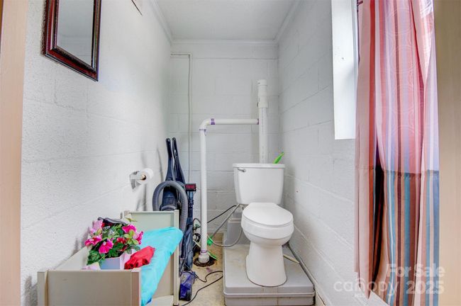 1100 Praley St Sw, Home with 0 bedrooms, 0 bathrooms and 40 parking in Valdese NC | Image 35