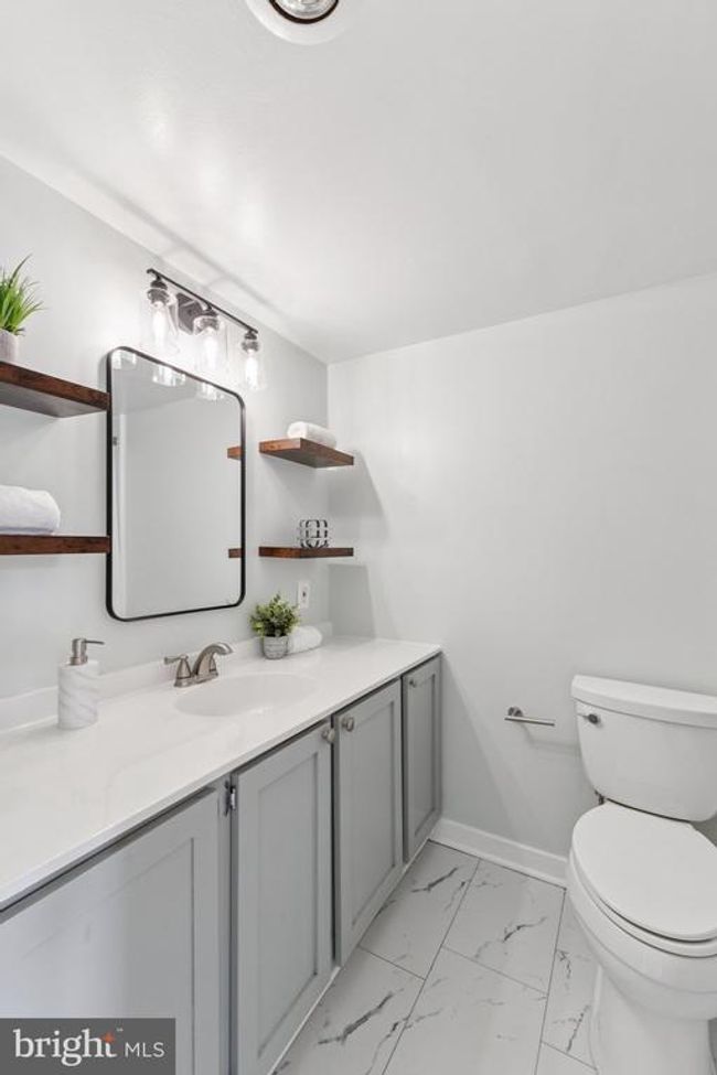 APT-526 - 4600 S Four Mile Run Dr, Condo with 1 bedrooms, 1 bathrooms and null parking in ARLINGTON VA | Image 10
