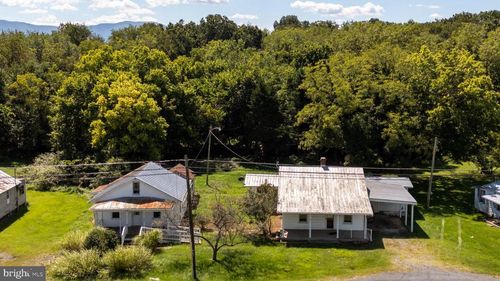 1819 Us Highway 211 W, LURAY, VA, 22835-5242 | Card Image