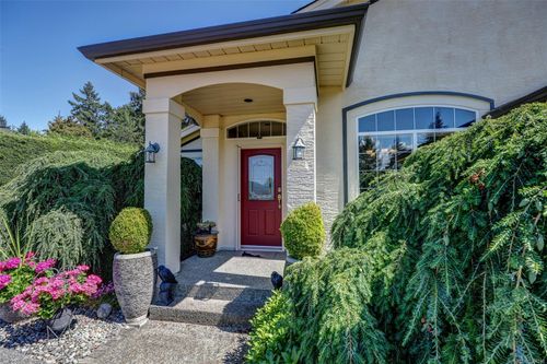 6363 Milson Pl, Duncan, BC, V9L5R3 | Card Image