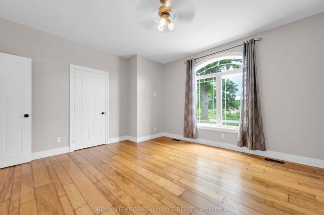 126 Squire Rd, House other with 3 bedrooms, 2 bathrooms and 8 parking in Springbrook ON | Image 19