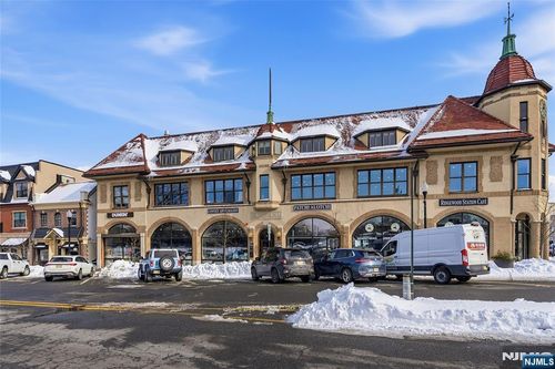 1 Ridgewood Avenue, Ridgewood, NJ, 07450 | Card Image