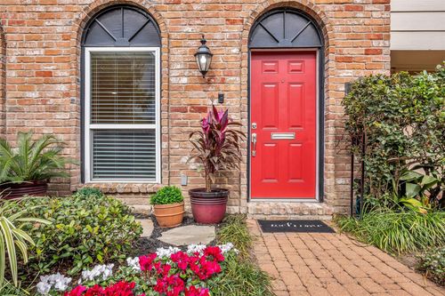 6469 Olympia Drive, Houston, TX, 77057 | Card Image