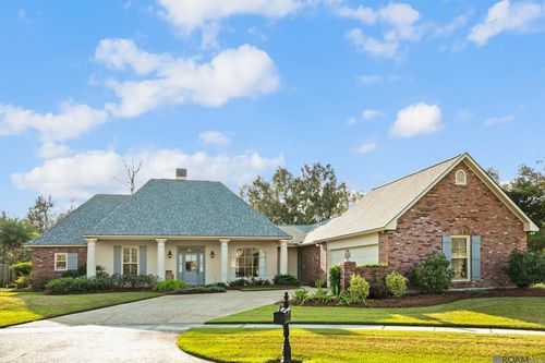 19110 S Trent Jones Dr, Baton Rouge, LA, 70810-6036 | Card Image