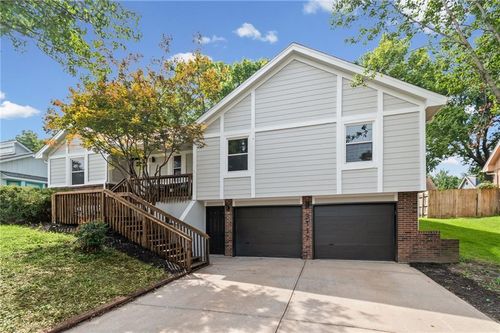 3117 Ne 71st Street, Gladstone, MO, 64119 | Card Image