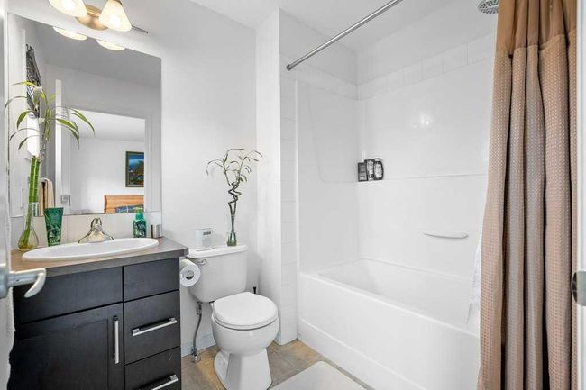 117 Chaparral Valley Gdns Se, Townhouse with 3 bedrooms, 3 bathrooms and 2 parking in Calgary AB | Image 26