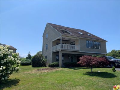 42 Carver Lane, House other with 3 bedrooms, 2 bathrooms and 1 parking in Narragansett RI | Image 2