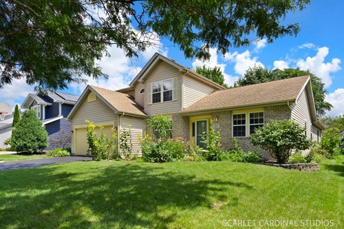 127 Forestview Ln, Aurora, IL, 60502-6940 | Card Image