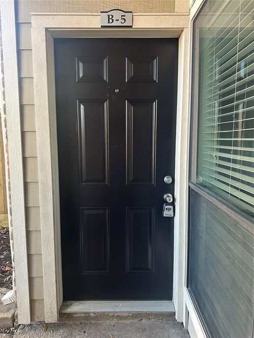 apt-5b-2001 Bering Dr, Houston, TX, 77057-3761 | Card Image