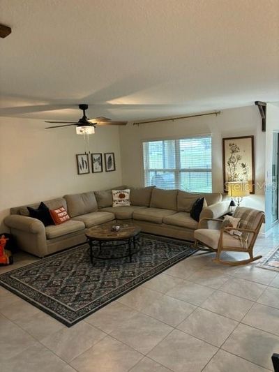 8574 Triumph Circle, House other with 3 bedrooms, 2 bathrooms and null parking in Wildwood FL | Image 3