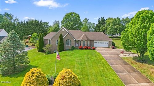 32582 Spring Crest Dr, Glade Spring, VA, 24340-5093 | Card Image