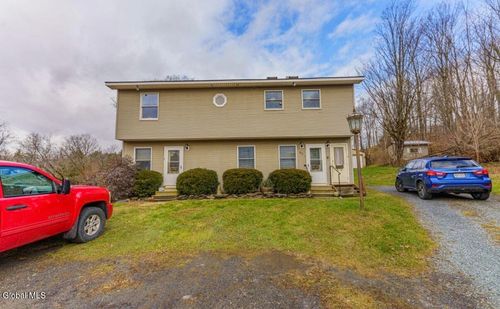 80 W Main Street, Cambridge, NY, 12816 | Card Image