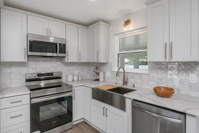 SUBWAY TILE BACKSPLASH! | Image 12