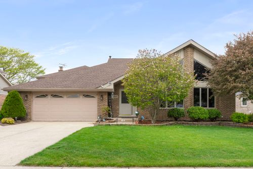 9040 Frances Ln, Orland Park, IL, 60462-4769 | Card Image