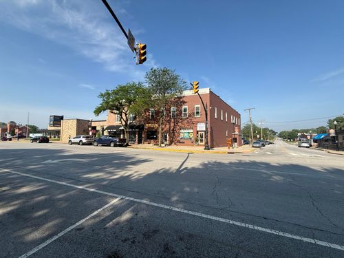 101 S Court St, Crown Point, IN, 46307-3919 | Card Image
