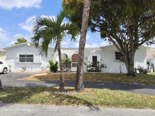 7607 Harbour Blvd, Miramar, FL, 33023-6565 | Card Image