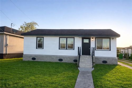 3240 Hero Dr, Gretna, LA, 70053-7540 | Card Image