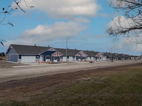 {{alt}} | Card Image