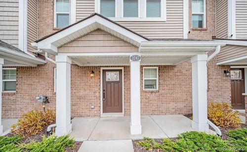 3247 Chambers W, Wixom, MI, 48393-4324 | Card Image