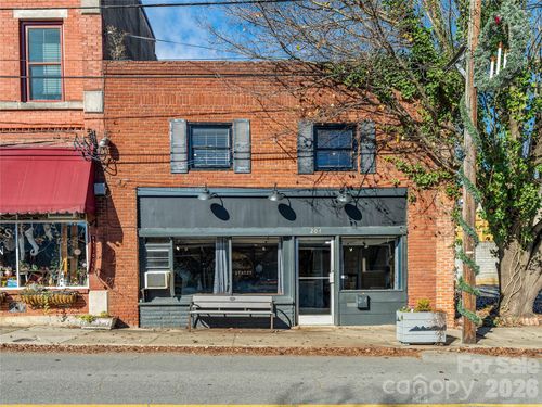 204 Sutton Ave, Black Mountain, NC, 28711-3531 | Card Image