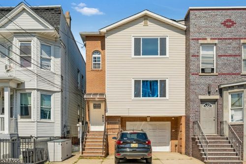 174 Catherine St, Elizabeth, NJ, 07201-2652 | Card Image