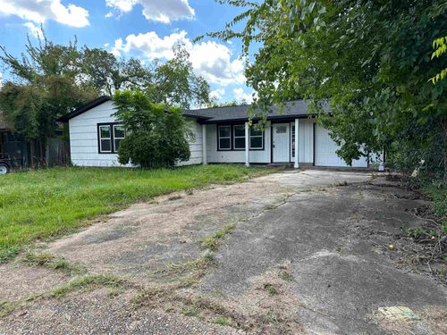 3845 Bryan Dr, Beaumont, TX, 77707-2428 | Card Image