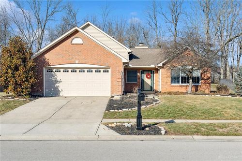 6825 Marwyck Drive, Centerville, OH, 45459 | Card Image