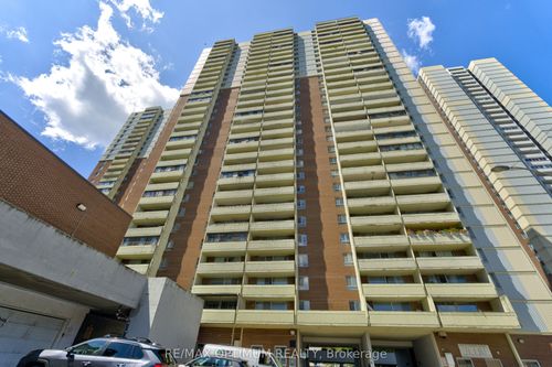 2110-5 Massey Sq, East York, ON, M4C5L6 | Card Image