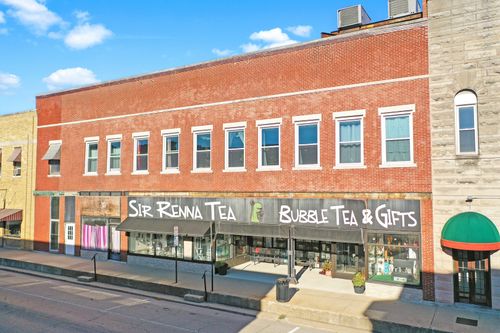 113 N Kickapoo St, Lincoln, IL, 62656-2714 | Card Image