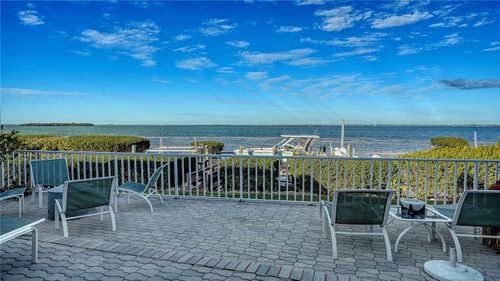 3530 Mistletoe Ln, LONGBOAT KEY, FL, 34228-4102 | Card Image