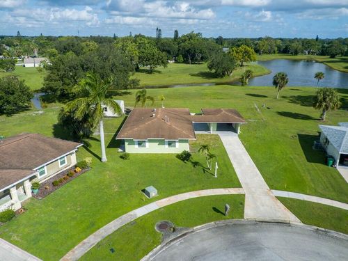 315 Ne Brasher Ct, Port St. Lucie, FL, 34983-1740 | Card Image