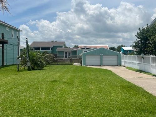 1909 Avenue A, Dickinson, TX, 77539-7990 | Card Image
