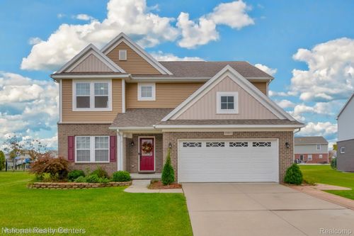 10411 N Island Lake Cir, Taylor, MI, 48180-8230 | Card Image