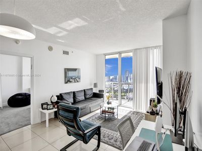 5412 - 1750 N Bayshore Dr, Condo with 1 bedrooms, 1 bathrooms and null parking in Miami FL | Image 3