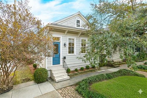 537 Napoleon Ave, New Orleans, LA, 70115-1546 | Card Image