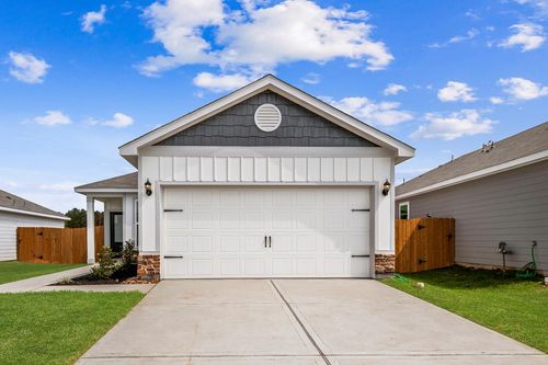 16470 Honeysuckle Hill Dr, Conroe, TX, 77303-4710 | Card Image