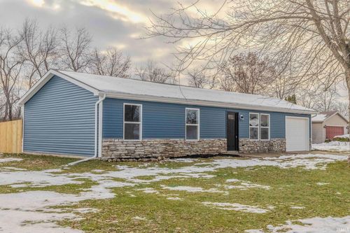 417 Cadillac St, Ligonier, IN, 46767-1210 | Card Image