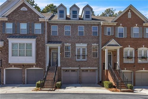 2762 Durham Dr Ne, Brookhaven, GA, 30319-3673 | Card Image