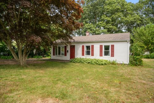 70 Lorraine Rd, Groton, CT, 06340-4510 | Card Image