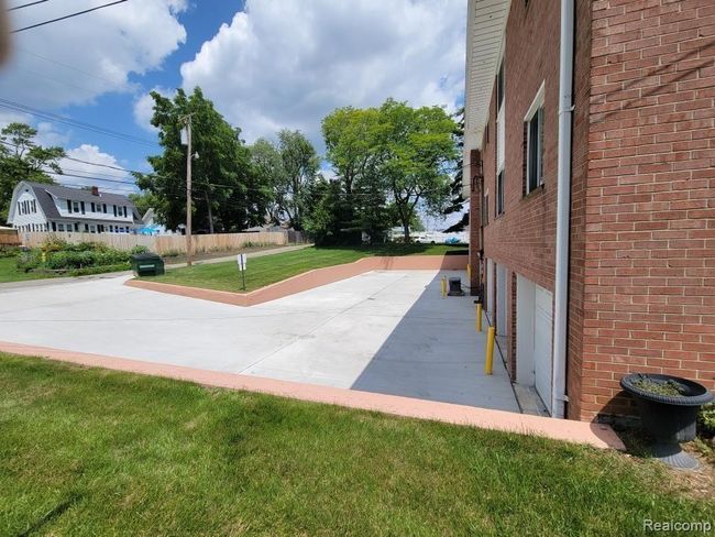 APT-4 - 3400 Elizabeth Dr, Home with 2 bedrooms, 1 bathrooms and null parking in Trenton MI | Image 28