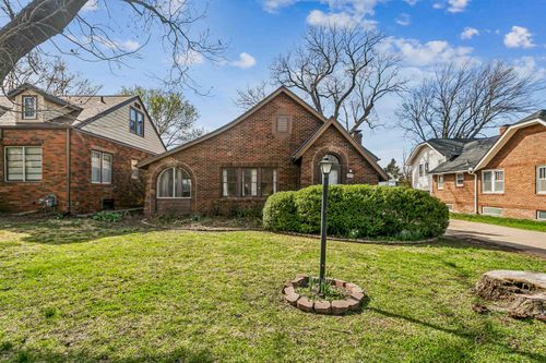 549 N Fountain St, Wichita, KS, 67208-3853 | Card Image