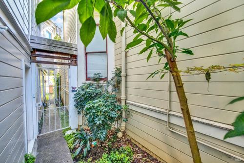 b-519 Virginia Street, Vallejo, CA, 94590 | Card Image