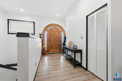 310 Praire Hills Dr Drive, Mitchell, SD, 57301 | Card Image