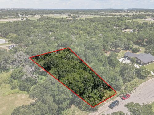 725 Fuller Ave, Cleburne, TX, 76031-7608 | Card Image