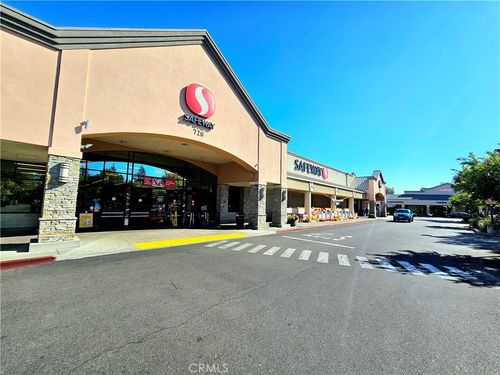 672 Mangrove Ave, Chico, CA, 95926-3947 | Card Image