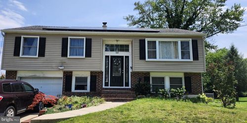 220 Roosevelt Ave, EDGEWATER PARK, NJ, 08010-1826 | Card Image