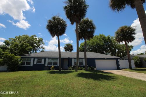 882 W Coquina Dr, Daytona Beach, FL, 32117-4155 | Card Image